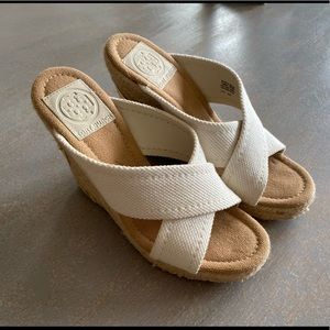 Tori Burch Size 6 Wedges
